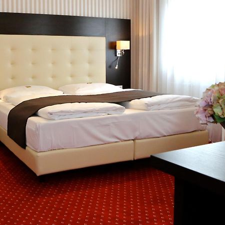 Hotel Herbst Berlino Esterno foto